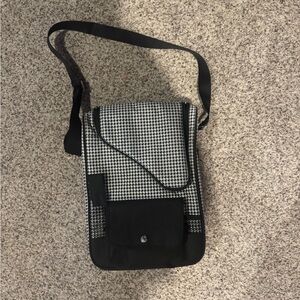 Stylish Black and White Picnic at Ascot bag